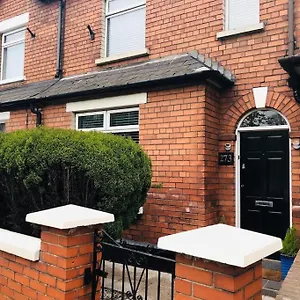  Holiday home Cosy Two Bed Terraced House 7min Drive From United Kingdom